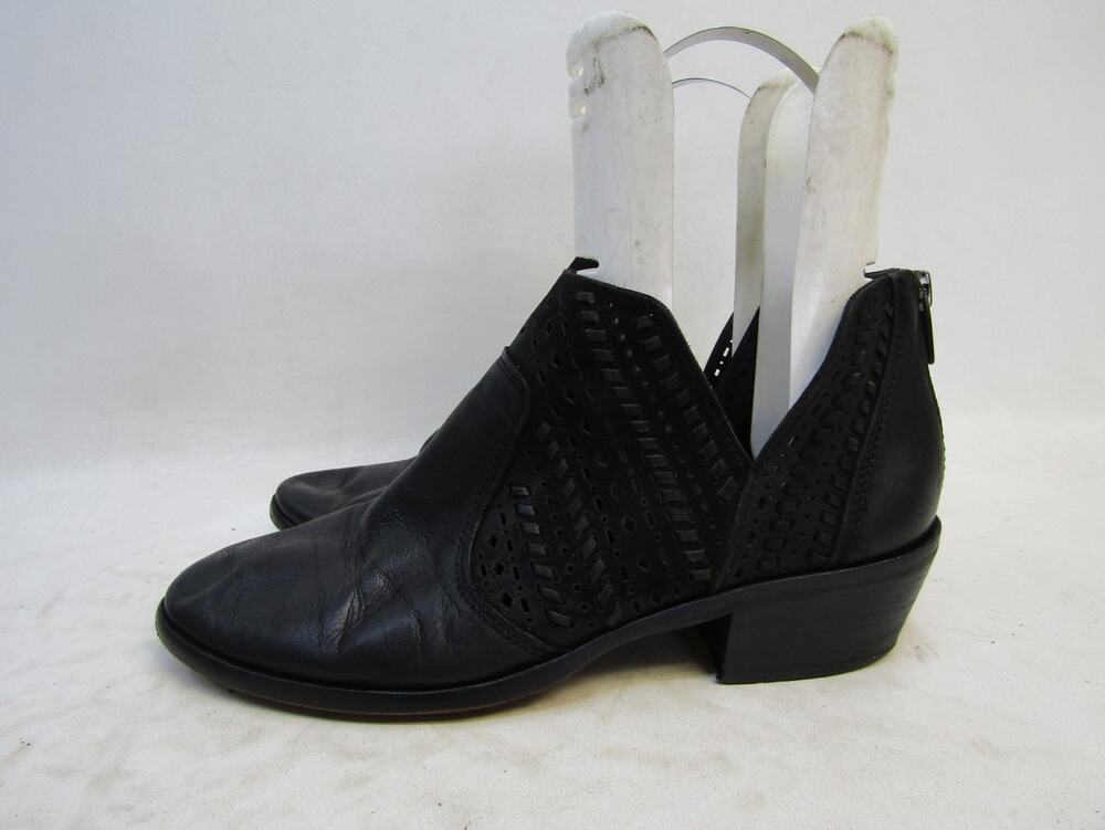 Vince Camuto Womens Size 10 M Black Leather Zip Ankle Fashion Boots Bootie